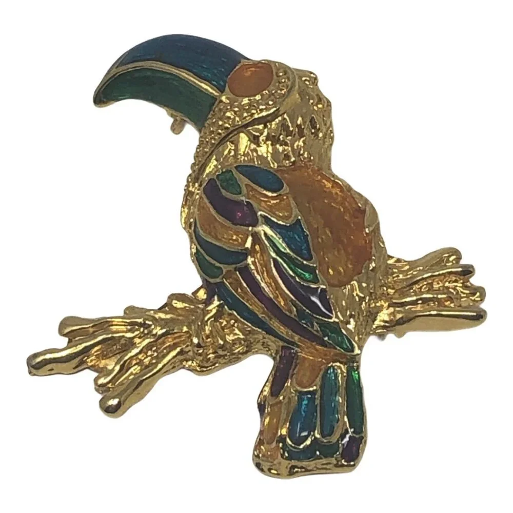 Unbranded gold tone